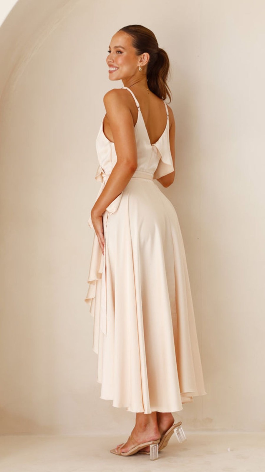 Wedding Alive Girl | Gabriella Midi Dress - Champagne