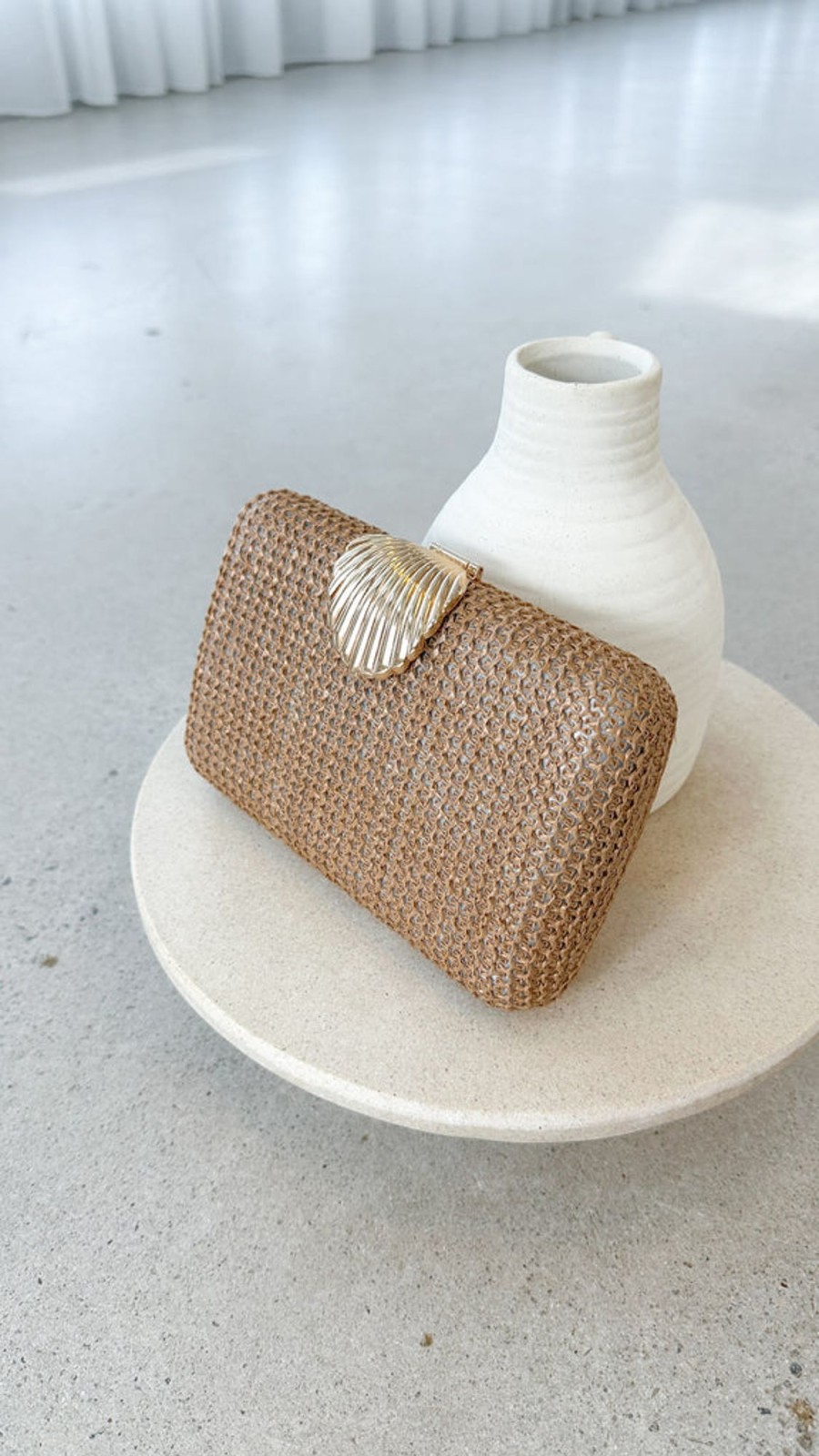 Accessories Adorne | Livy Shell Clasp Woven Structured Clutch - Natural