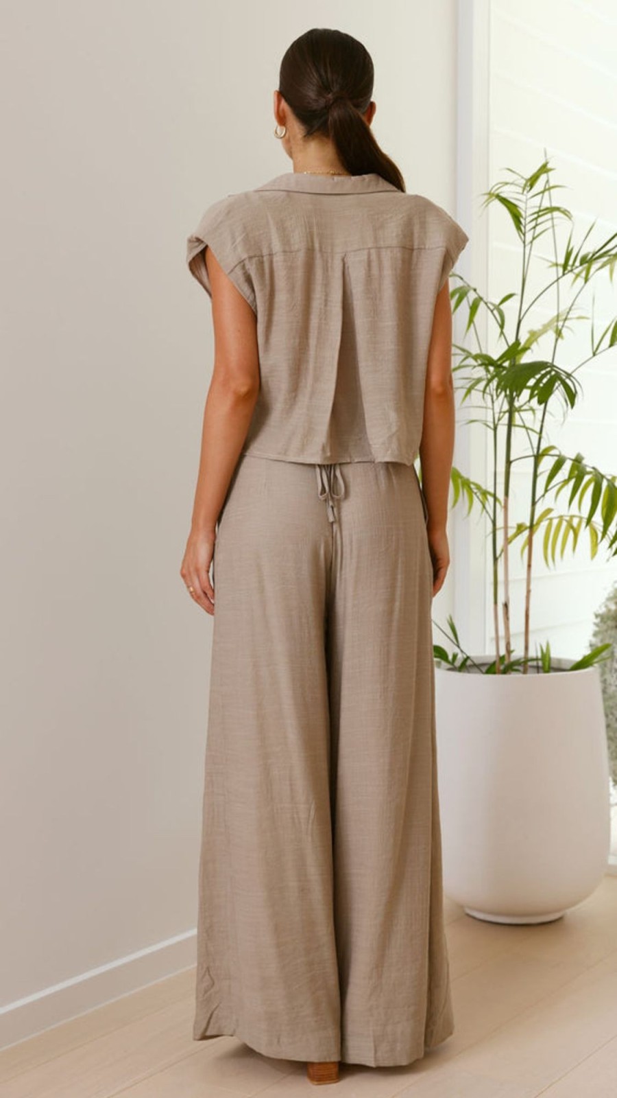 Clothing Main St | Haku Top - Sandstone