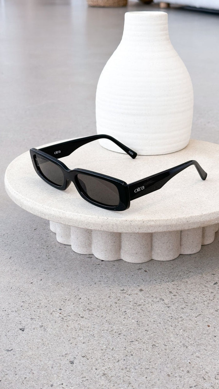 Accessories OTRA EYEWEAR | Sunny Sunglasses - Black/Smoke