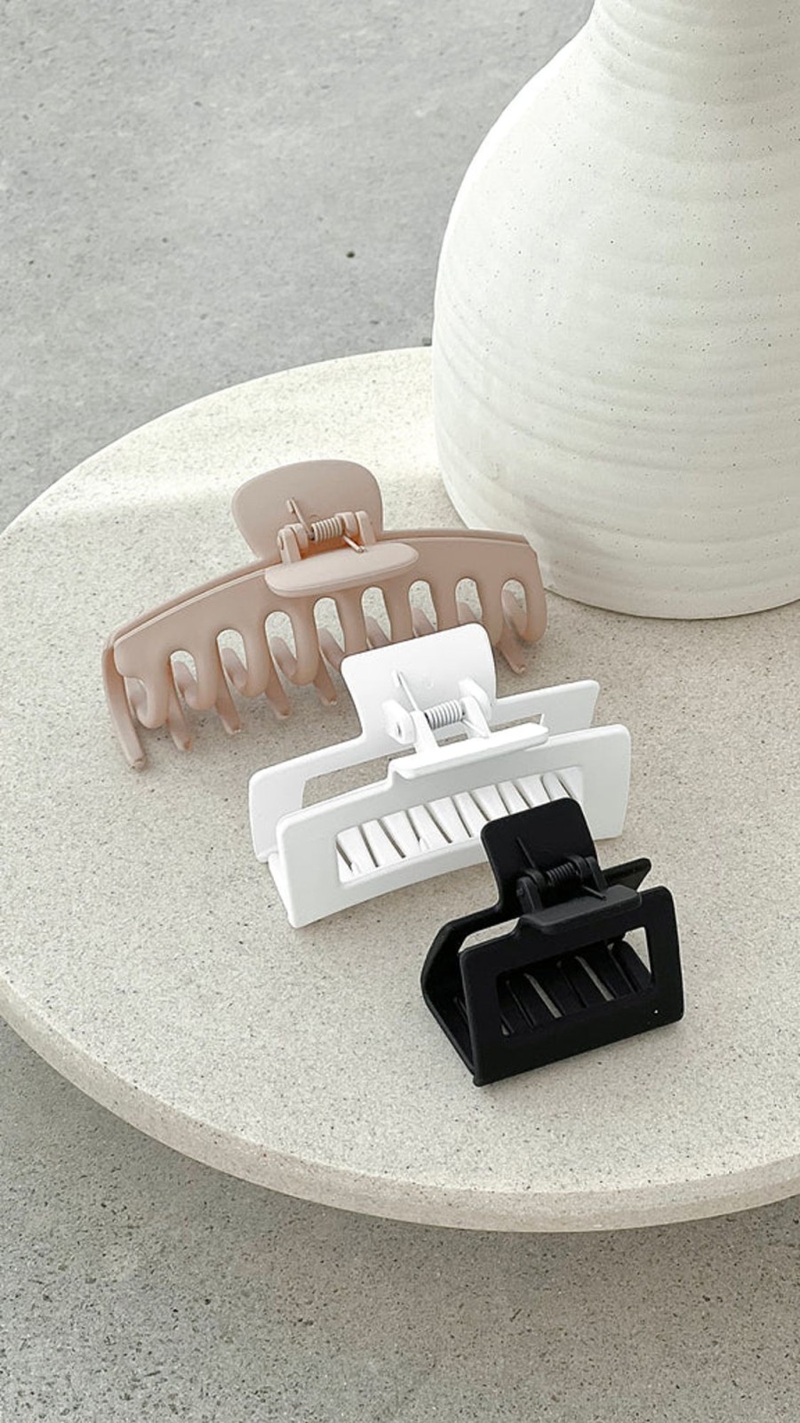 Accessories Angel Whisper | Larna 3 Pack Claw Clips - Beige/Black/White