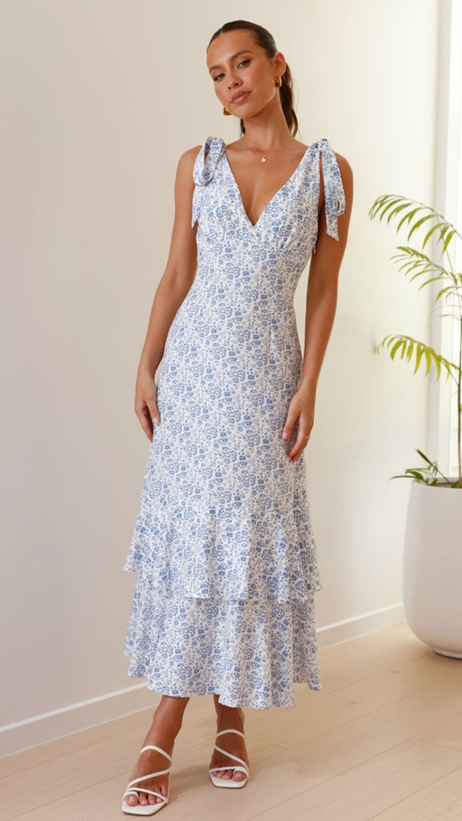 Clothing LILYWHYT | Idana Maxi Dress - Blue Floral