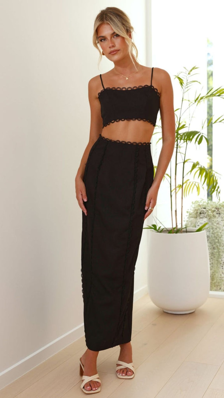 Clothing LILYWHYT | Sidney Top & Skirt Set - Black