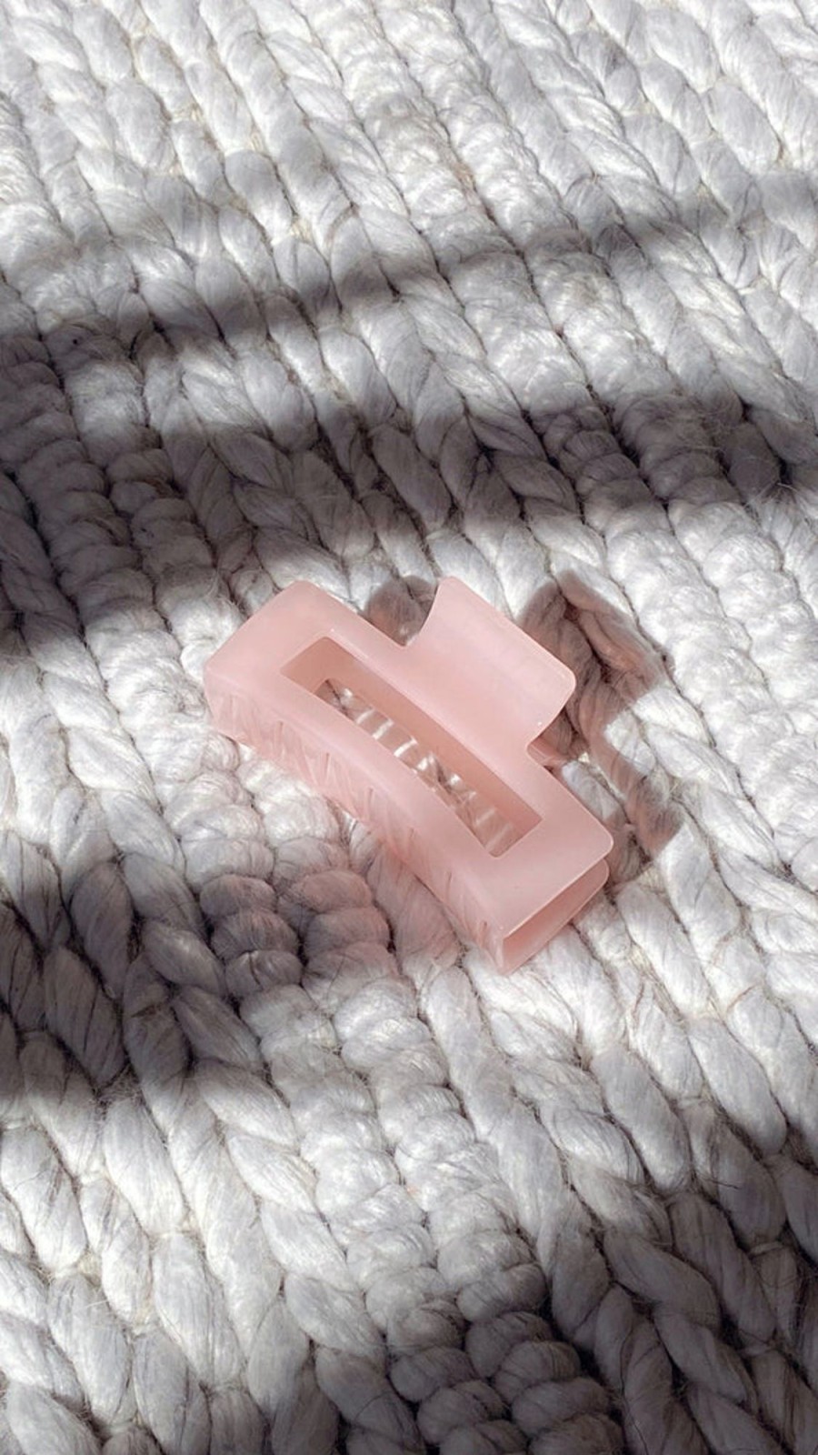 Accessories Angel Whisper | Steph Rectangle Claw Clip - Baby Pink