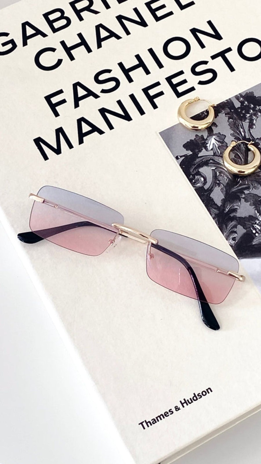 Accessories MAIN ST | Daphne Retro Sunglasses - Pink