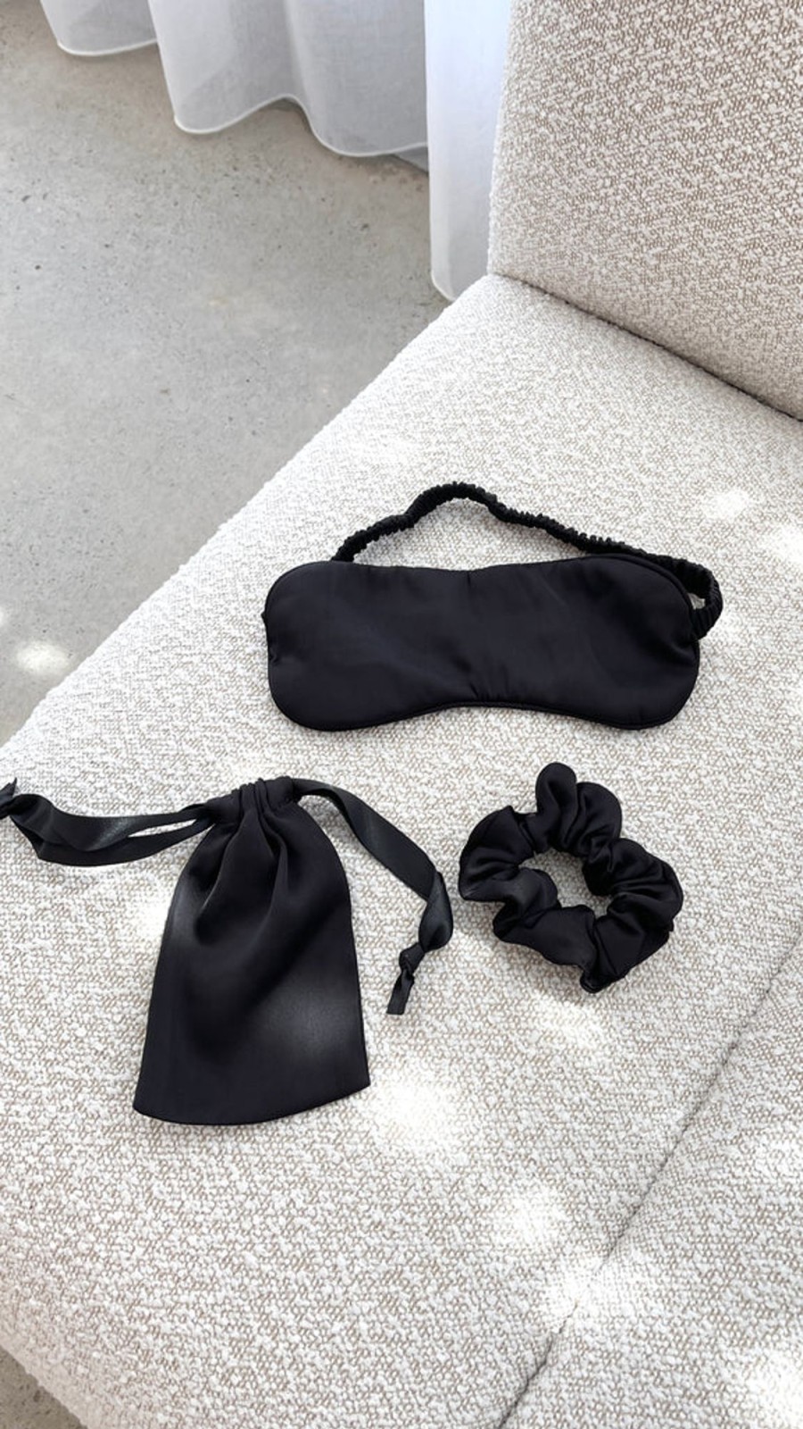 Accessories Alive Girl | Harper Eye Mask & Scrunchie - Black