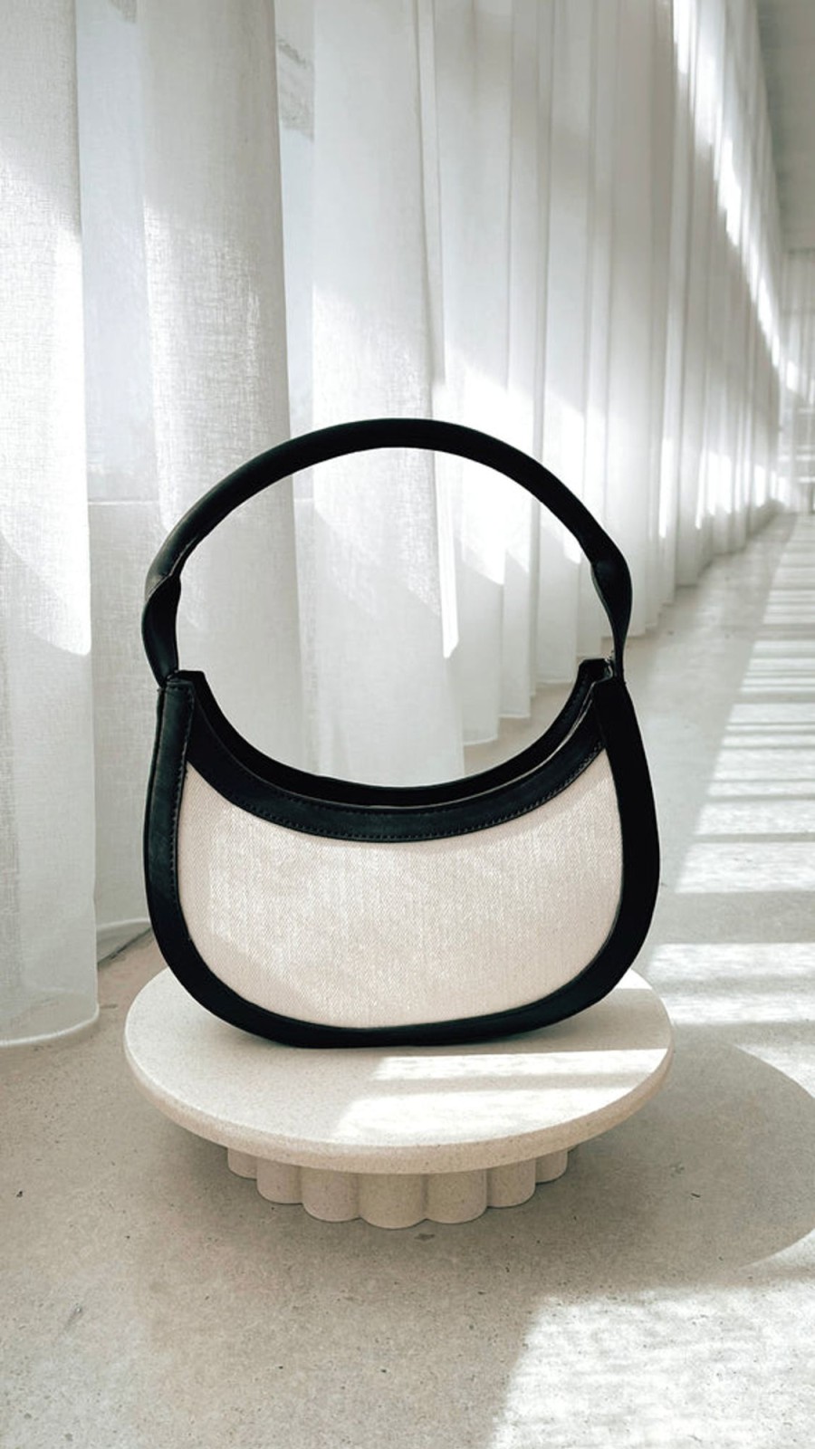 Accessories The Holiday Collective | Bea Handbag - Black